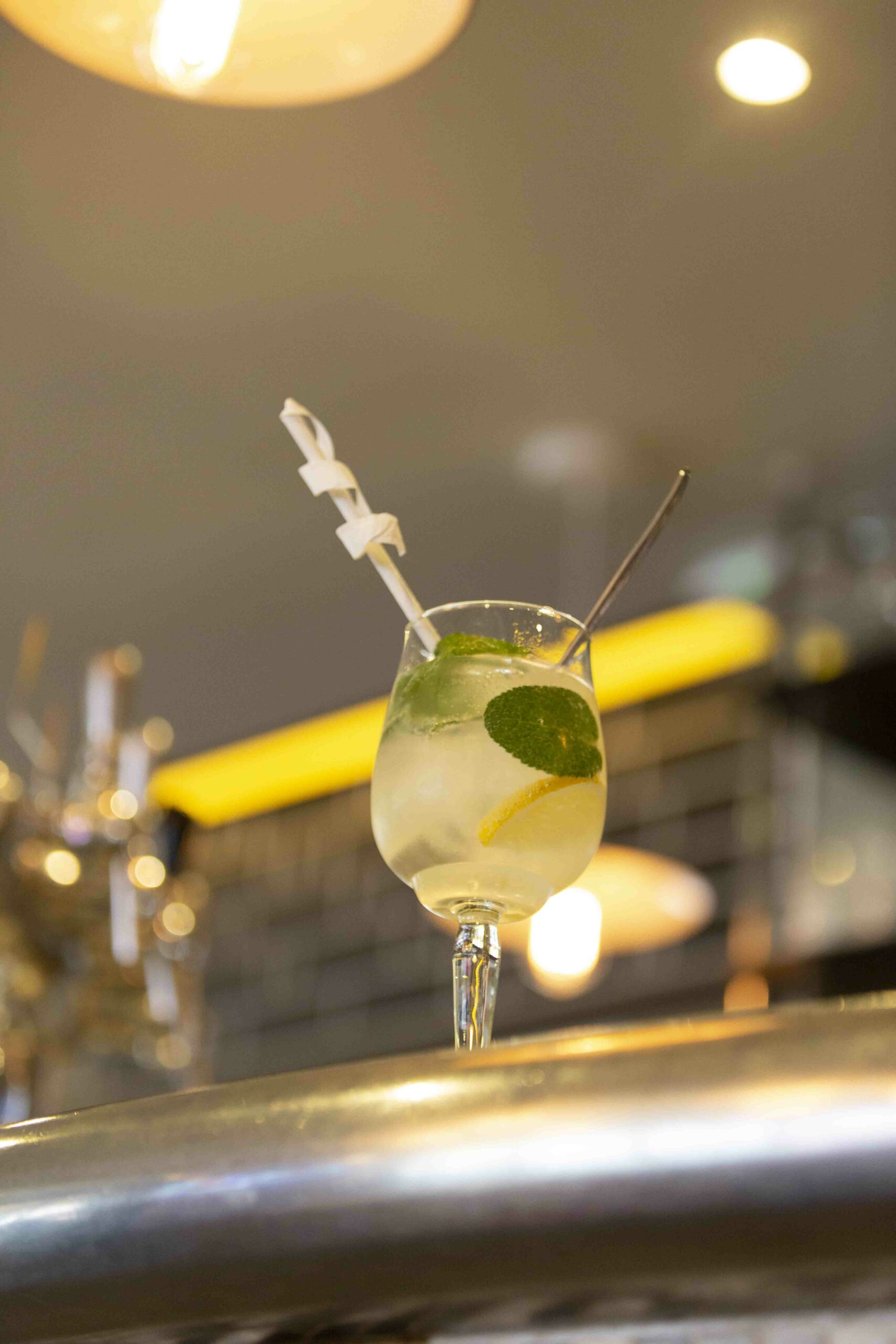 cocktails-bar